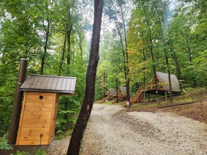 Property grounds - Arches/Rustic Lakeview Cabin- 2 Person A-Frame (Franklin Township)