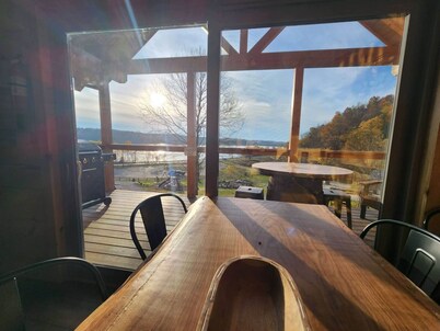 Banff/Hot Tub-Lakeview -Pet friendly-8 Person Lodge