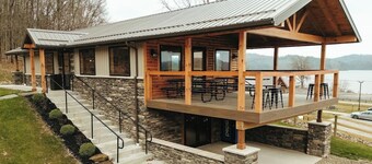 Jasper/Hot Tub-Lakeview -Pet friendly-8 Person Lodge