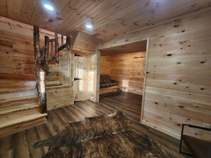 Interior - Jasper/Hot Tub-Lakeview -Pet friendly-8 Person Lodge (Franklin Township)