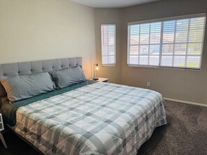 3 habitaciones, tabla de planchar con plancha y wifi gratis 