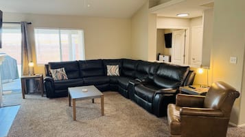 Een flatscreentelevisie