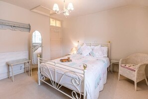 2 soverom, strykejern/-brett, wi-fi og sengetøy