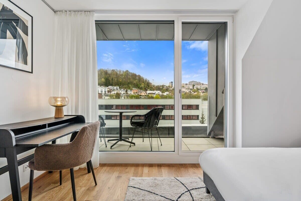 2 sovrum, skrivbord, strykjärn/strykbräda och wi-fi