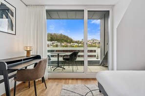 2 Schlafzimmer, Schreibtisch, Bügeleisen/Bügelbrett, WLAN