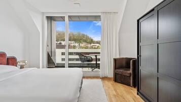 2 Schlafzimmer, Schreibtisch, Bügeleisen/Bügelbrett, WLAN