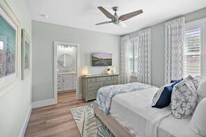 4 habitaciones, tabla de planchar con plancha, cuna de viaje y wifi 