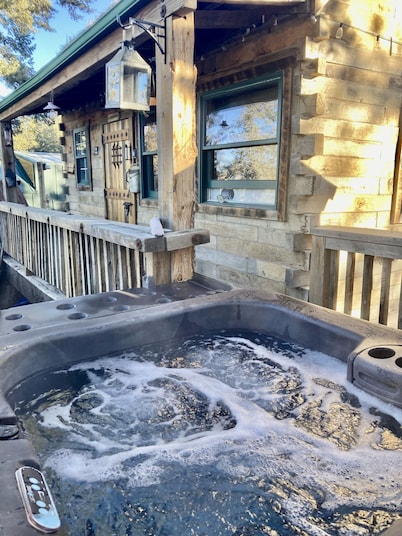 PVP53 Luxury Tiny Cabin Overlooking Scenic Views — With Private Hot Tub!