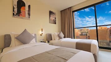 Superior Room | Frette Italian sheets, premium bedding, pillow-top beds, minibar