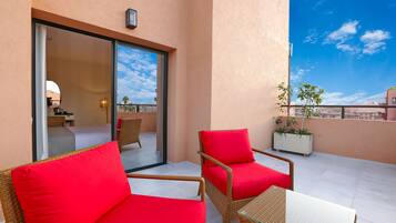 Chambre Junior, balcon | Terrasse/Patio