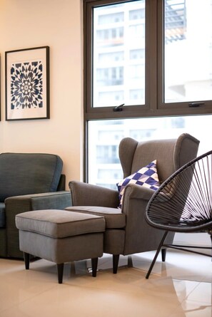 テレビ、書斎 / ワークスペース