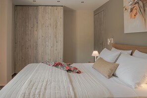 2 chambres, fer et planche à repasser, Wi-Fi gratuit, draps fournis