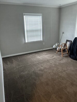 Interior - Hospitality House walking distance to Hospital and shopping (Duncan)