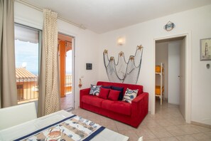 TV - Vacation Home "Frisaia F3" with Pool, Private Terrace & A/C (Isola Rossa)