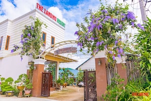 Fachada de la propiedad