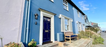 11 Crabbe Street, Aldeburgh