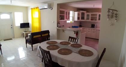 Jan's Villa - 2 bedroom apartment - 5 min from the beach