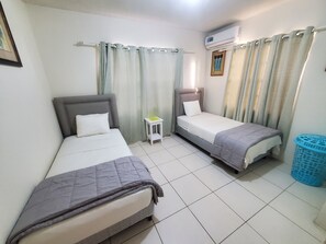 2 bedrooms, iron/ironing board, WiFi, bed sheets - Oistins 2 Bed Apartment with AC Near Miami Beach & Oistins. (Christ Church)