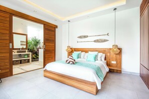 4 bedrooms, iron/ironing board, travel crib, free WiFi - Canggu 400m to Beach Escape 4br Designer villa (Canggu)