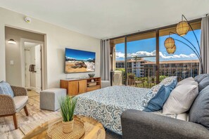 Unclassified image, 5 of 23, button