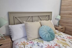 1 dormitorio, tabla de planchar con plancha, wifi gratis y ropa de cama