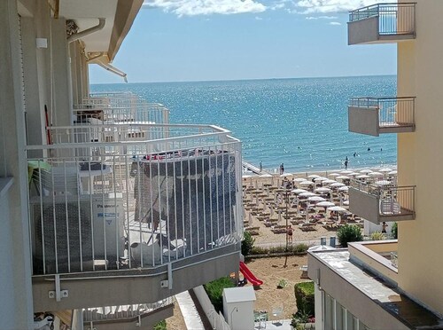 Modern Apartment Near the Beach in Jesolo, Italy