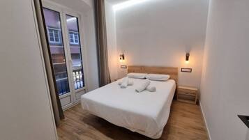 1 slaapkamer, een strijkplank/strijkijzer, gratis wifi, beddengoed