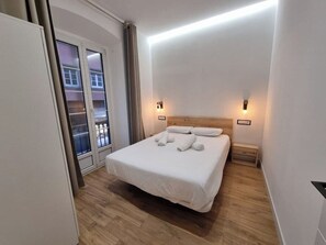 2 chambres, fer et planche à repasser, Wi-Fi gratuit, draps fournis