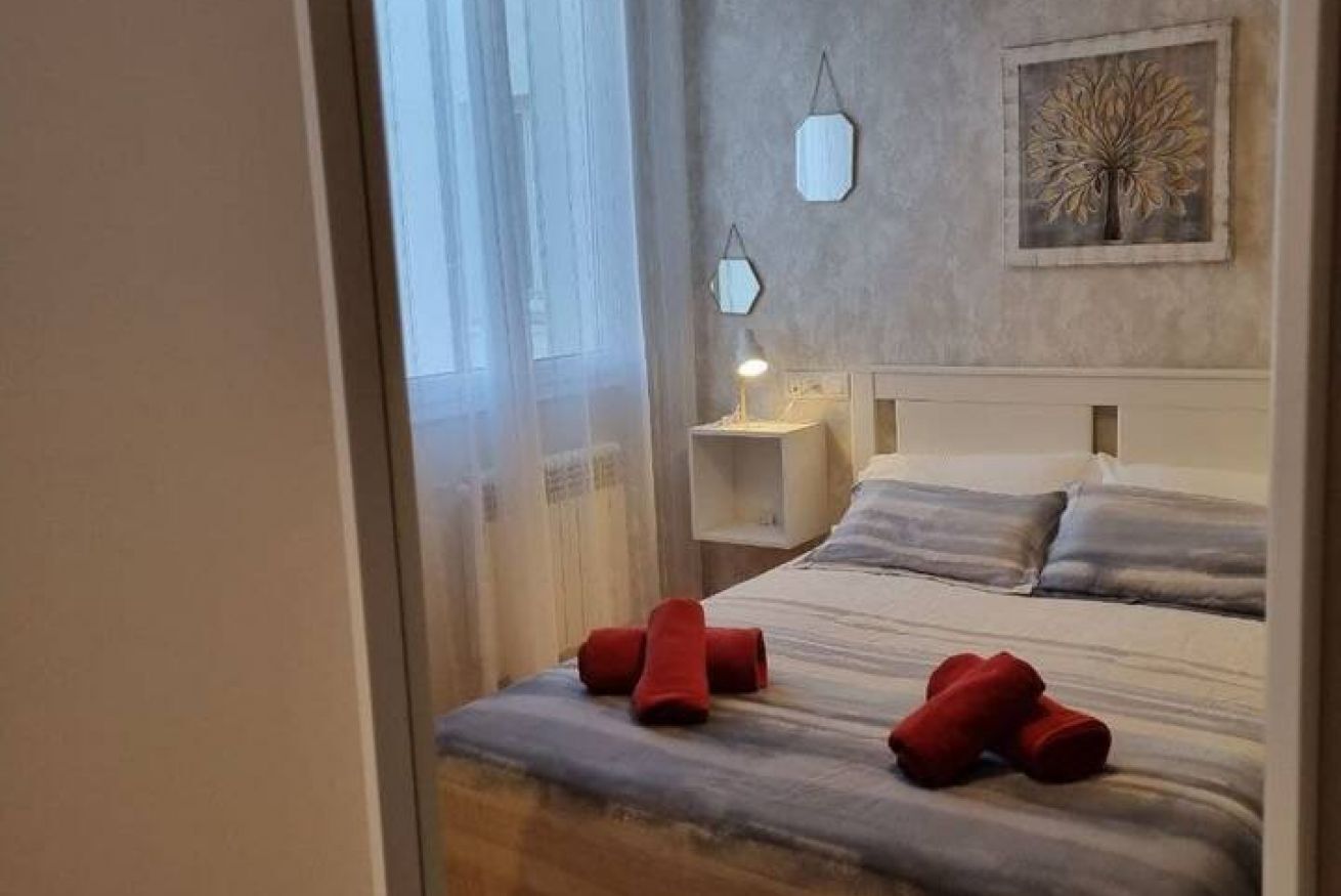 2 bedrooms, iron/ironing board, WiFi (free), bed sheets