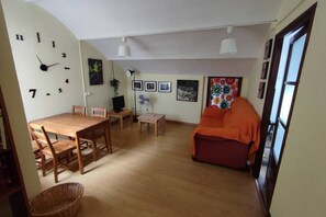 Living area - 202A Penthouse in Villaviciosa by R2R Consulting (Villaviciosa)
