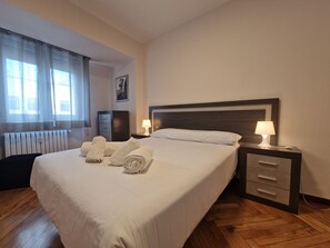 2 habitaciones, wifi gratis y ropa de cama 