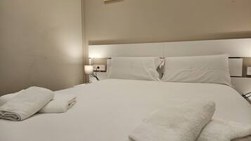 2 habitaciones, tabla de planchar con plancha y wifi gratis