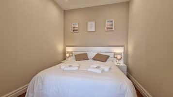 2 slaapkamers, een strijkplank/strijkijzer, gratis wifi, beddengoed