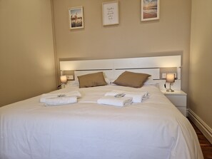 2 habitaciones, tabla de planchar con plancha y wifi gratis