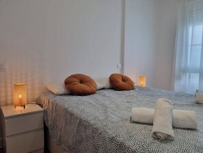 2 quartos, Wi-Fi de cortesia, roupa de cama