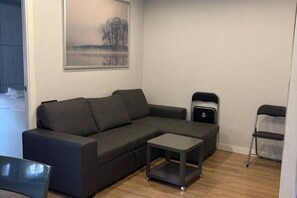 TV - 136A - Apartamento moderno en la playa (Gijón)