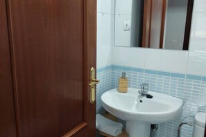 Bathroom - 145A Apartamento moderno dos habitaciones (Gijón)