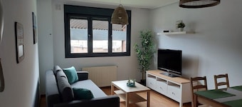 145A Apartamento moderno dos habitaciones