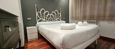 2 bedrooms, free WiFi, bed sheets