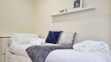 1 Schlafzimmer, Bügeleisen/Bügelbrett, kostenloses WLAN, Bettwäsche