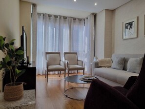 TV - 129A La Merced de mis amores (Gijón)