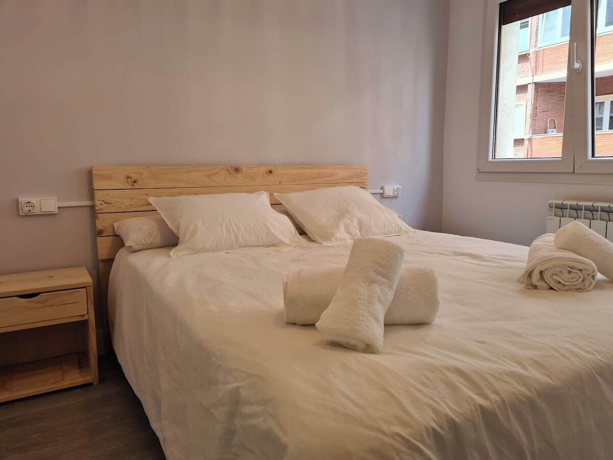 3 bedrooms, free WiFi, bed sheets