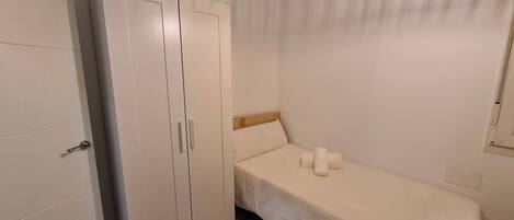 3 soverom, wi-fi (inkludert) og sengetøy