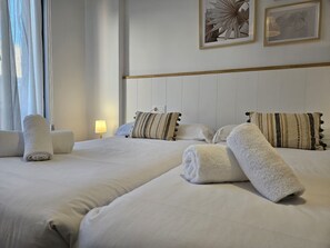 3 habitaciones, tabla de planchar con plancha y wifi gratis 