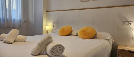 3 chambres, fer et planche Ă repasser, accĂšs au Wi-Fi (inclus)