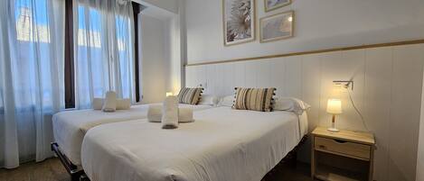 3 chambres, fer et planche à repasser, Wi-Fi gratuit, draps fournis