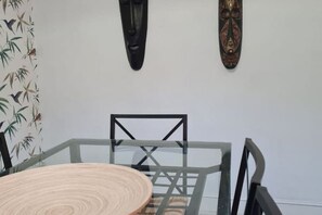 Dining - 122A Emblemática vivienda en Playa San Lorenzo (Gijón)