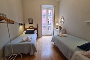 3 Schlafzimmer, Bügeleisen/Bügelbrett, kostenloses WLAN, Bettwäsche