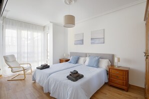 4 makuuhuonetta, ilmainen Wi-Fi, vuodevaatteet