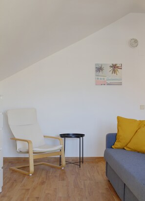 TV - 158A Triplex Rinconin con piscina (Gijón)